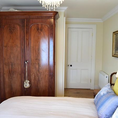 West Beach House -Sea Views Cobh Eksteriør billede